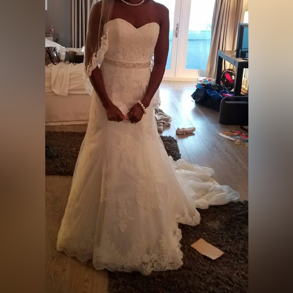 Alfred Angelo White Lace Wedding Dress